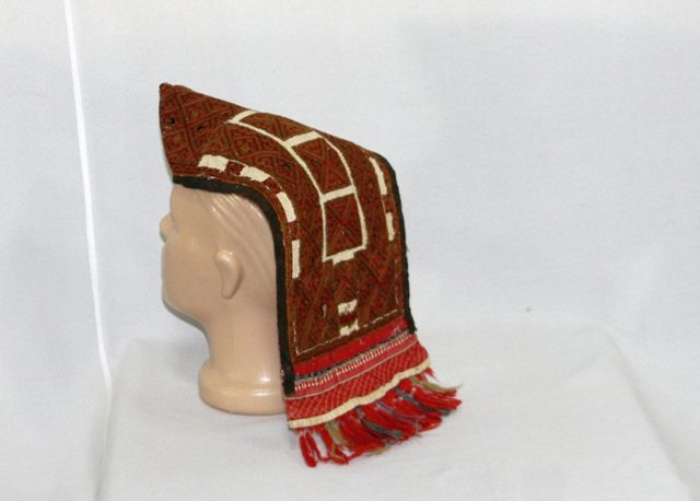 Убор головной «шынга шовыч»
(восточные мари)