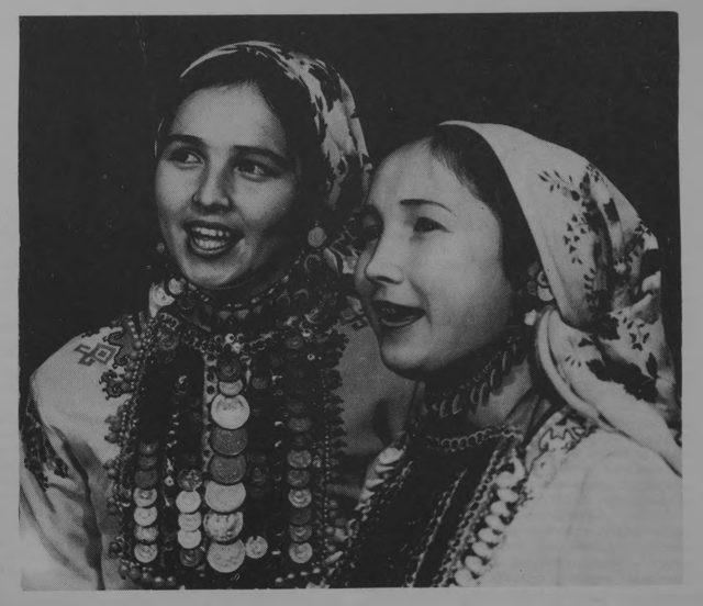 Участницы ансамбля «Мари памаш». НРФ РНМЦ.